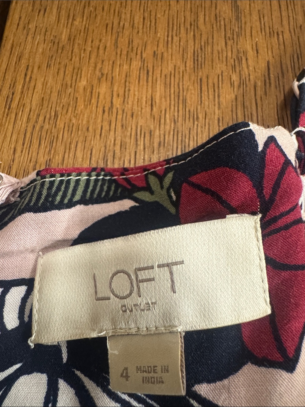 LOFT Outlet - Picture 2 of 8